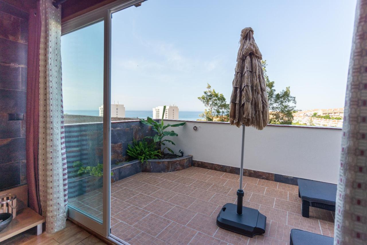 Duplex De Lujo En La Playa , Jacuzzy, Piscina, Chimenea Y Padel Apartment Benalmadena Luaran gambar