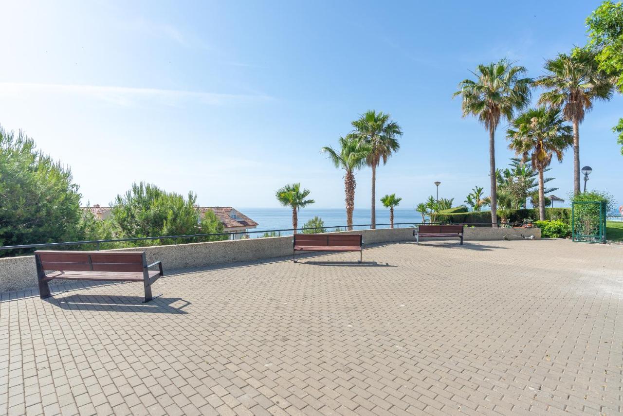 Duplex De Lujo En La Playa , Jacuzzy, Piscina, Chimenea Y Padel Apartment Benalmadena Luaran gambar